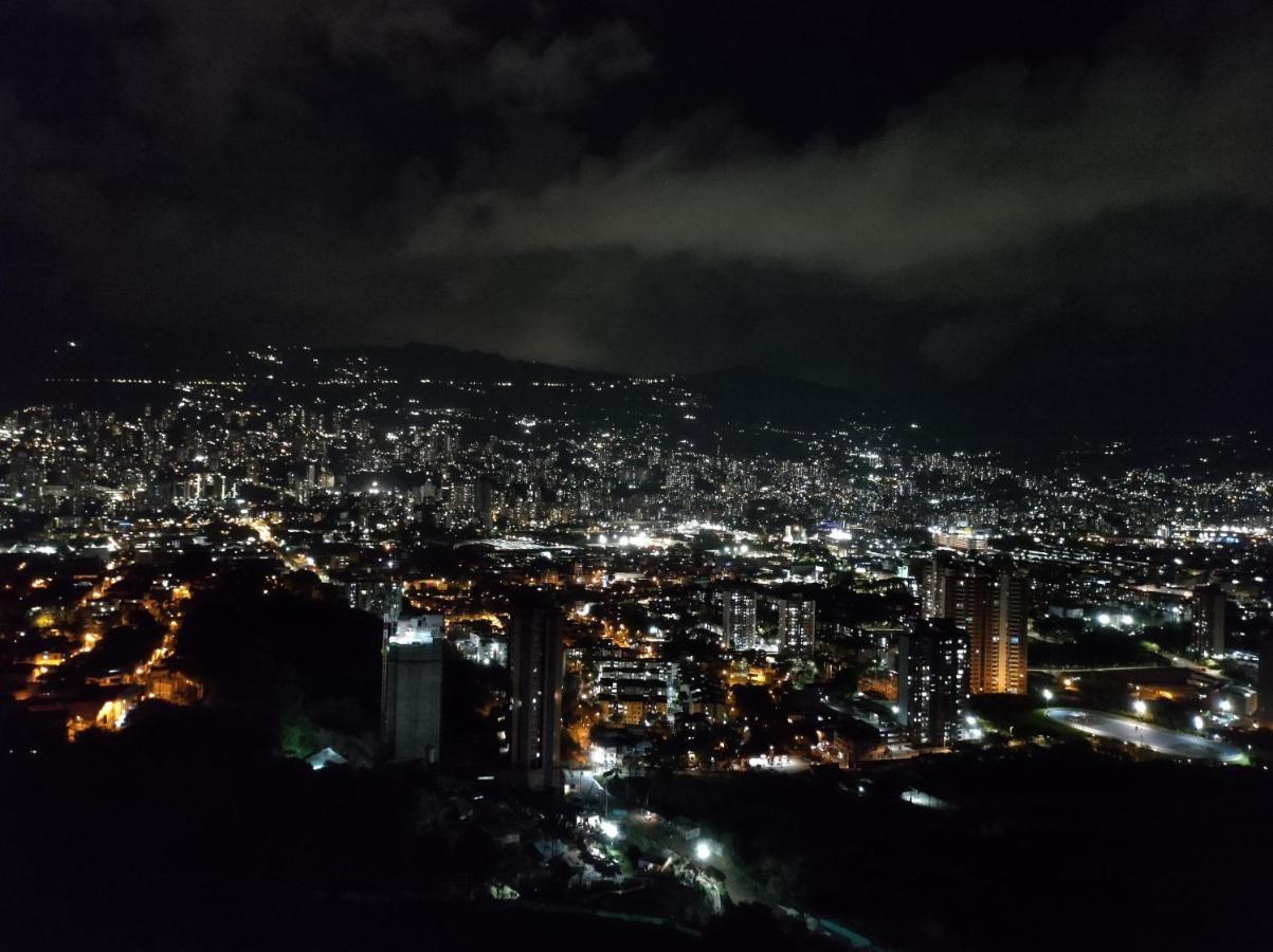 Hermoso Apartamento Con Vista A Todo Medellín Eksteriør bilde